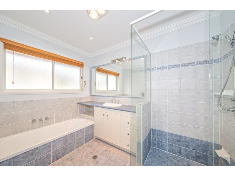 106 Cosmos Avenue, Banksia Beach QLD 4507