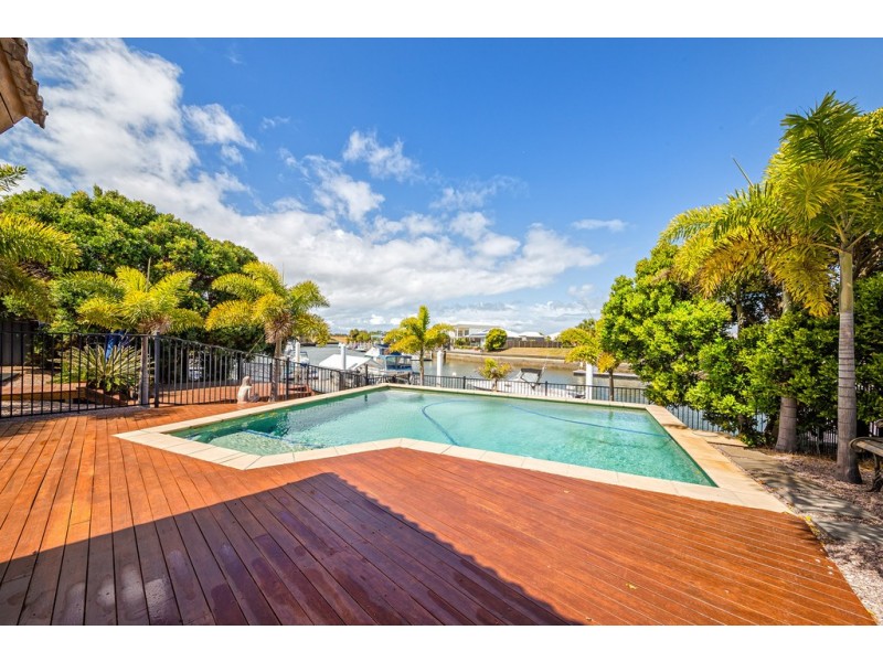 106 Cosmos Avenue, Banksia Beach QLD 4507