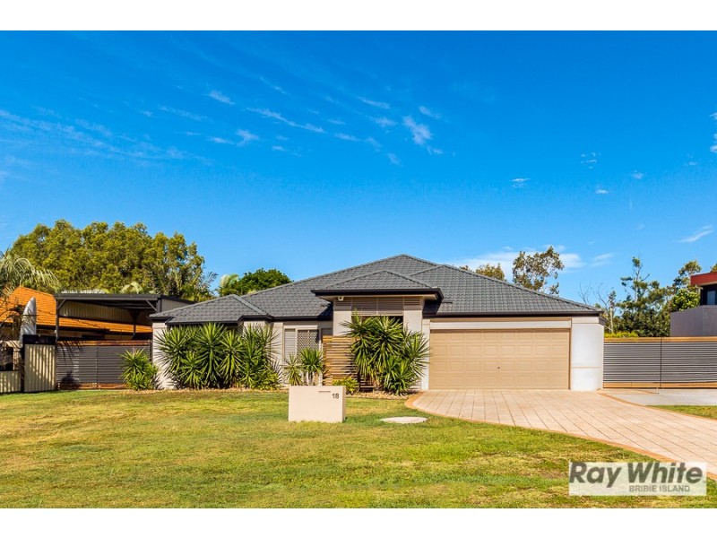18 Marina Boulevard, Banksia Beach QLD 4507
