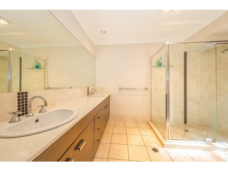 10 Bilinga Court, Sandstone Point QLD 4511