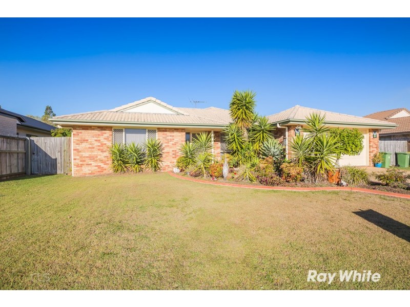 18 Sandheath Place, Sandstone Point QLD 4511