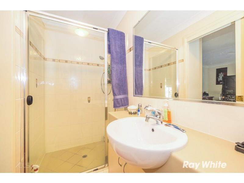 18 Sandheath Place, Sandstone Point QLD 4511