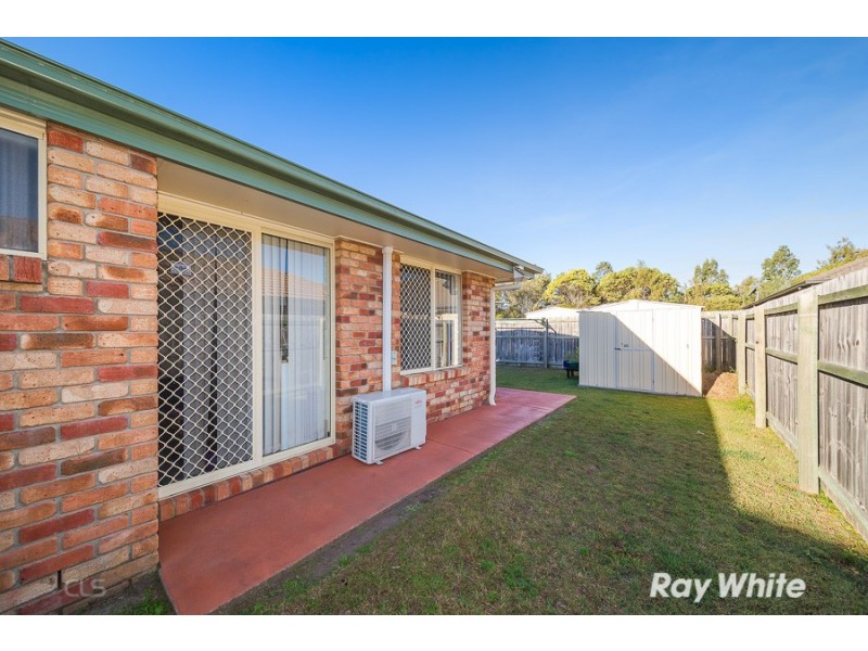 18 Sandheath Place, Sandstone Point QLD 4511