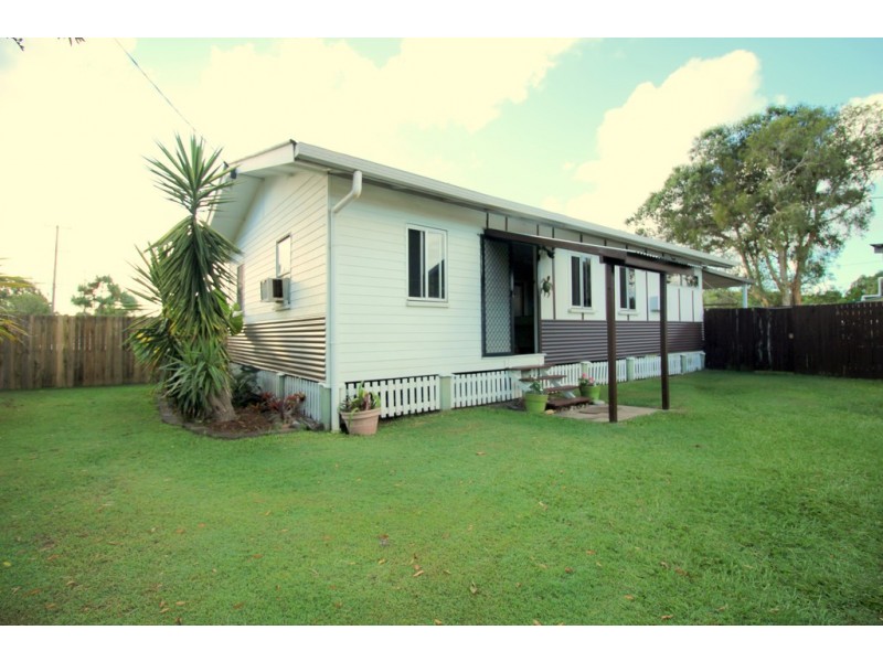 52 Ranald Avenue, Ningi QLD 4511