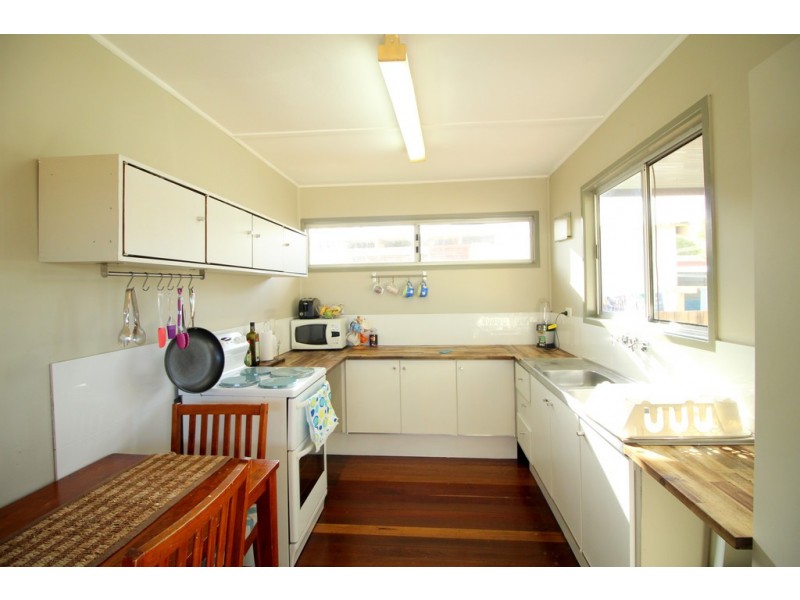 52 Ranald Avenue, Ningi QLD 4511