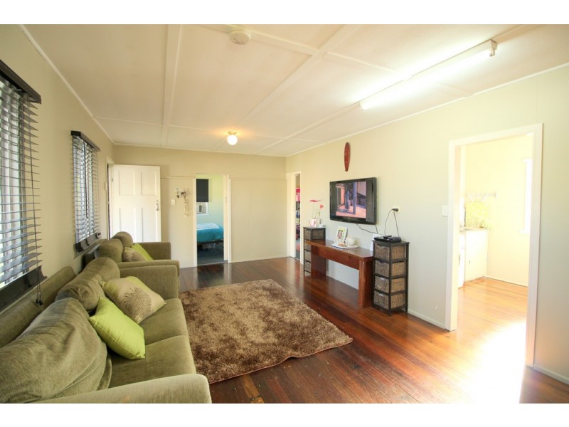 52 Ranald Avenue, Ningi QLD 4511