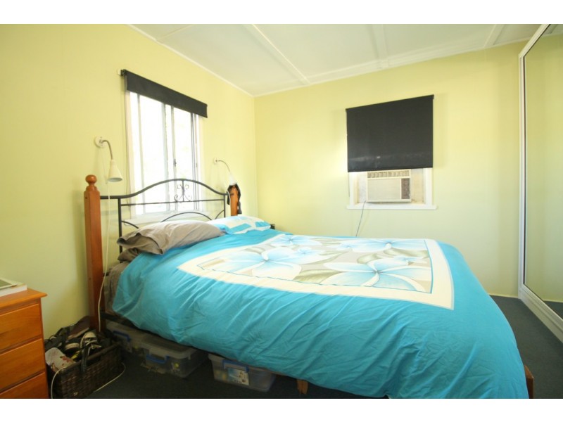 52 Ranald Avenue, Ningi QLD 4511