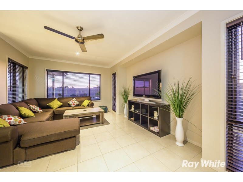 8 Clubrush Court, Banksia Beach QLD 4507