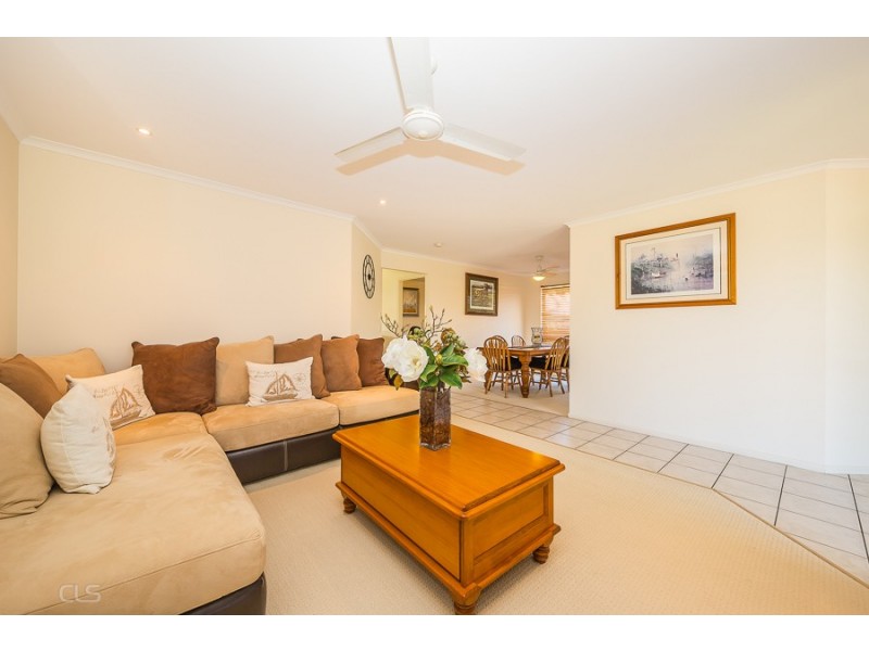 54 Topsail Circuit, Banksia Beach QLD 4507