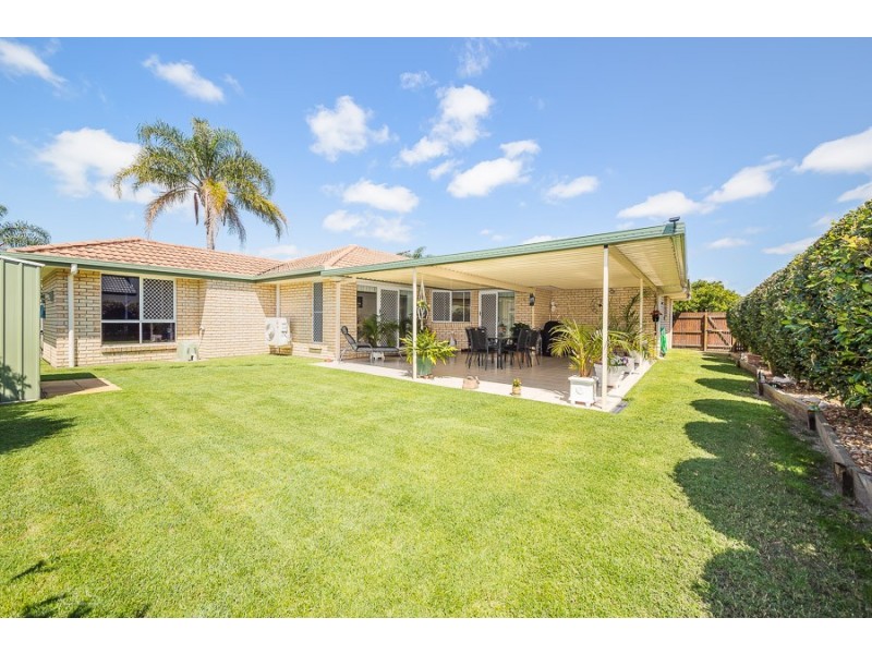 54 Topsail Circuit, Banksia Beach QLD 4507