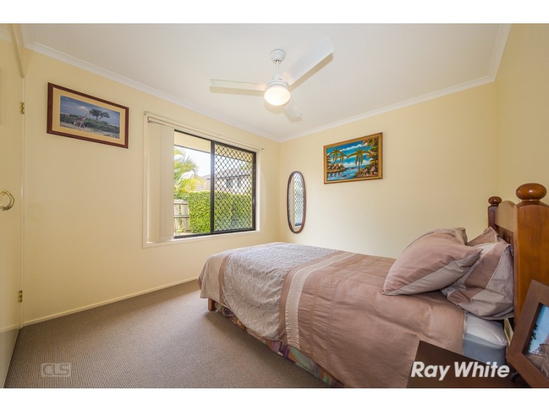 15 Bowsprit Crescent, Banksia Beach QLD 4507