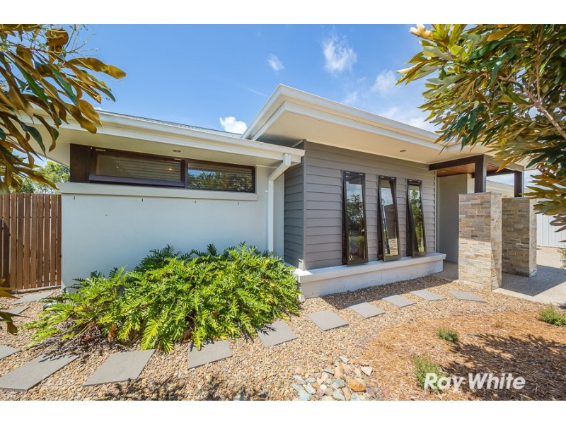 19 Vanillalily Close, Banksia Beach QLD 4507