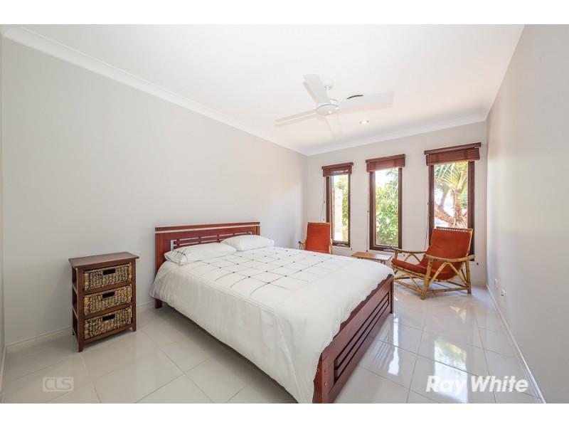 19 Vanillalily Close, Banksia Beach QLD 4507