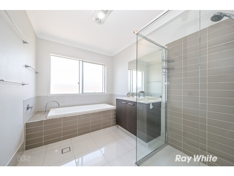 19 Vanillalily Close, Banksia Beach QLD 4507