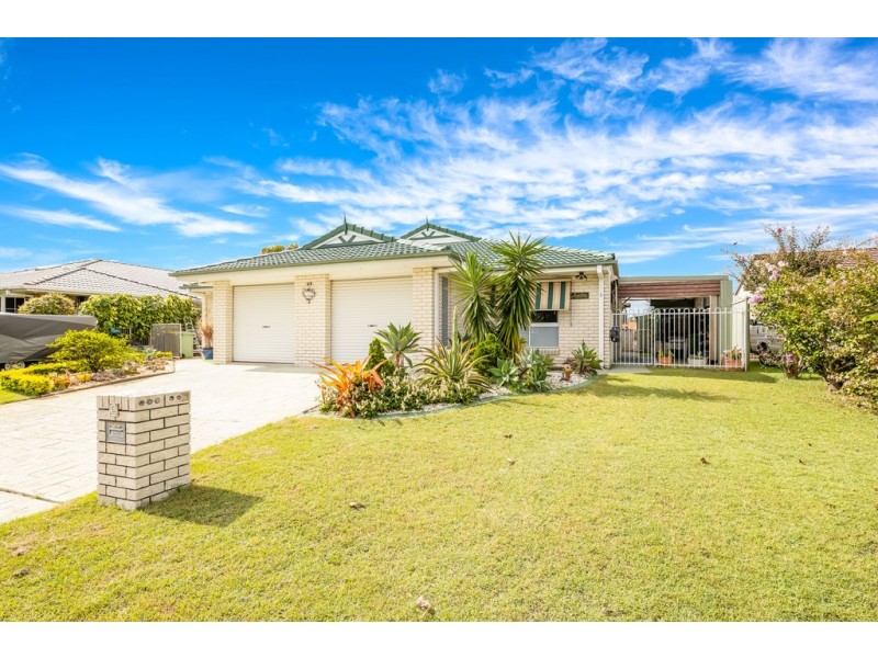 2/65 Oleander Drive, Bongaree QLD 4507