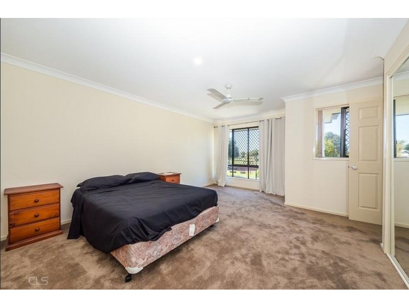 10 Cremorne Court, Sandstone Point QLD 4511