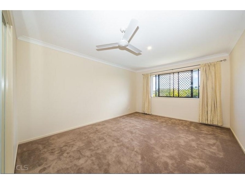 10 Cremorne Court, Sandstone Point QLD 4511