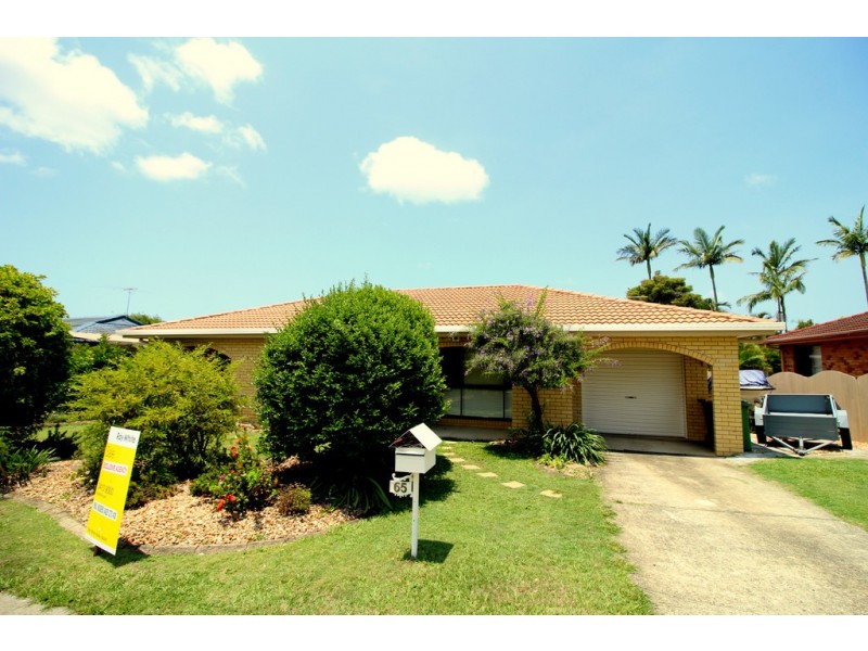 65 Bestmann Road East, Sandstone Point QLD 4511