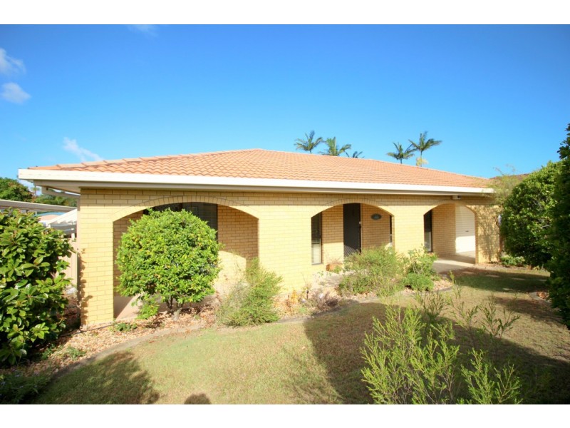 65 Bestmann Road East, Sandstone Point QLD 4511