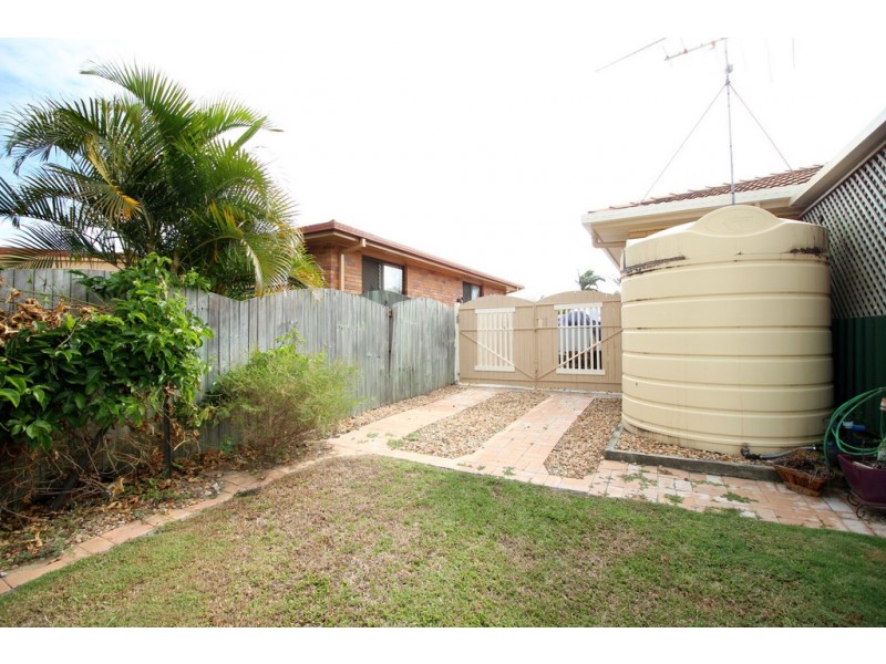 65 Bestmann Road East, Sandstone Point QLD 4511