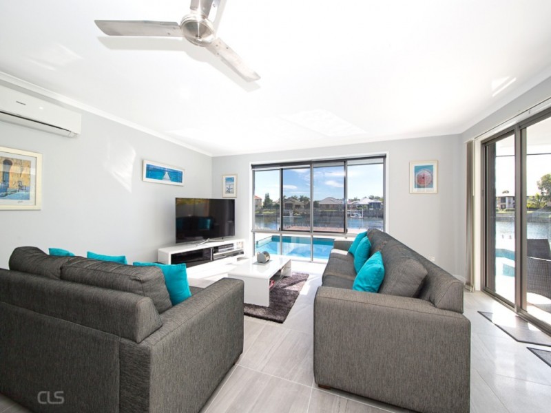 10 Trimaran Court, Banksia Beach QLD 4507