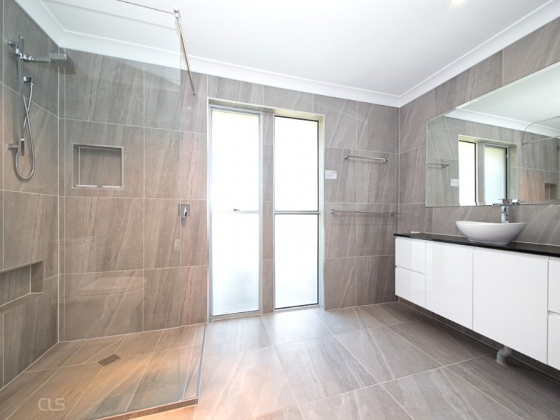 10 Trimaran Court, Banksia Beach QLD 4507