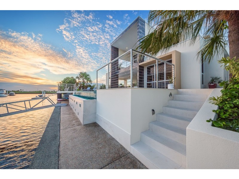 39 North Point, Banksia Beach QLD 4507
