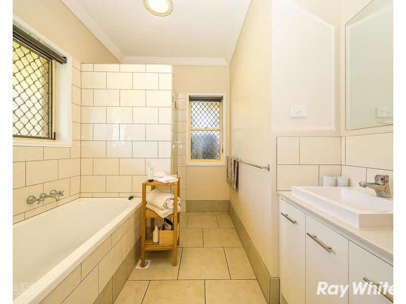 48 Lever Court, Ningi QLD 4511
