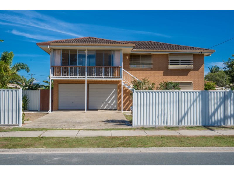 15 Avon Avenue, Banksia Beach QLD 4507