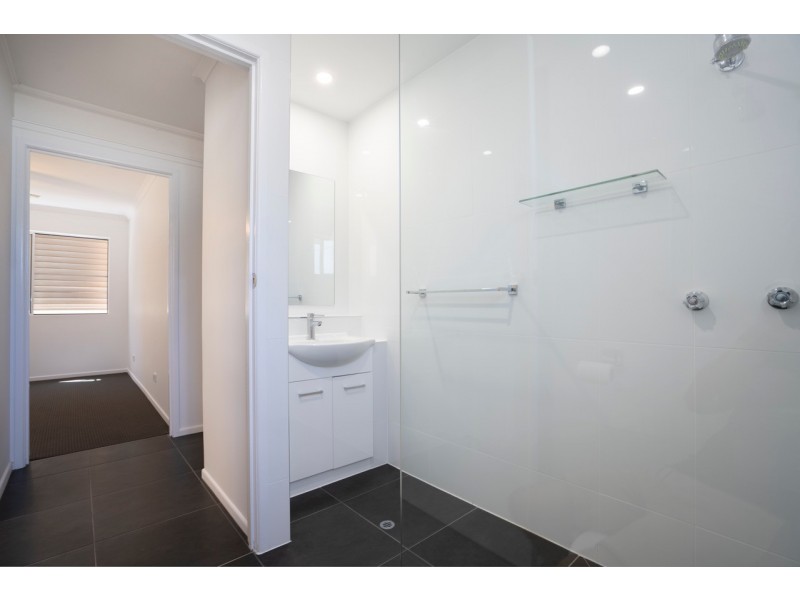 15 Avon Avenue, Banksia Beach QLD 4507