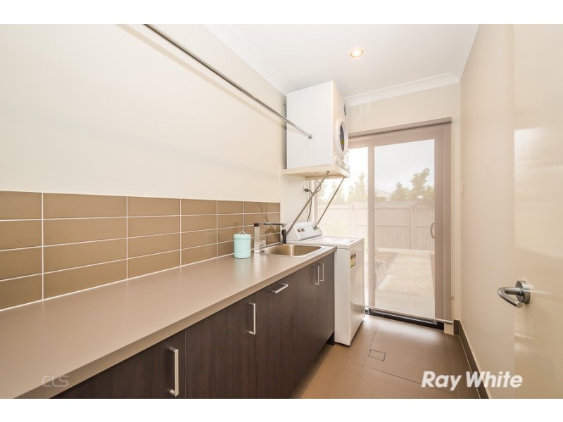 1 Honeymyrtle Street, Banksia Beach QLD 4507