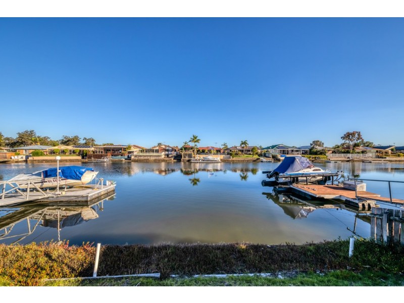 1/20 Hoya Crescent, Bongaree QLD 4507