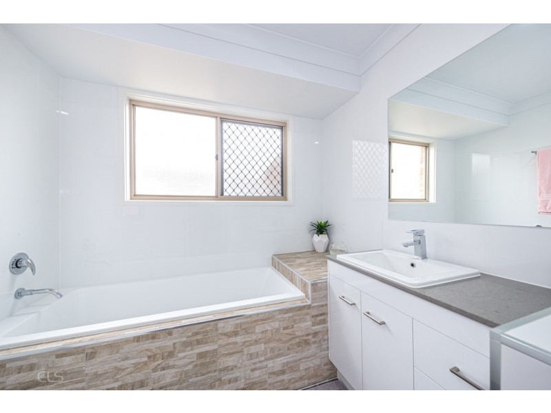 11 Jasmin Drive, Bongaree QLD 4507