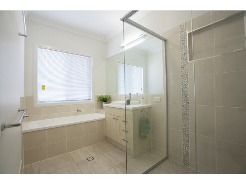 71 Pentas Drive, Bongaree QLD 4507