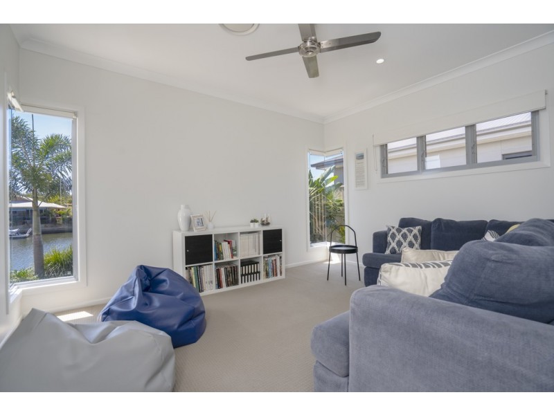 71 Pentas Drive, Bongaree QLD 4507