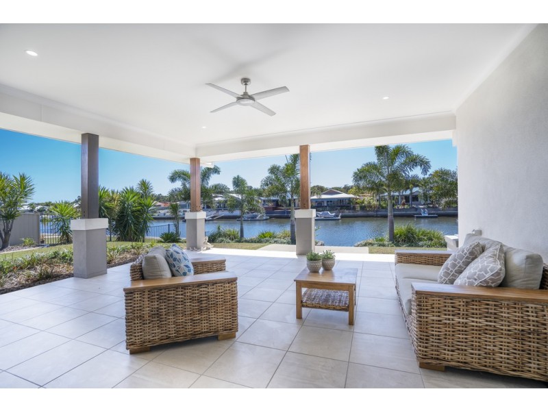 71 Pentas Drive, Bongaree QLD 4507