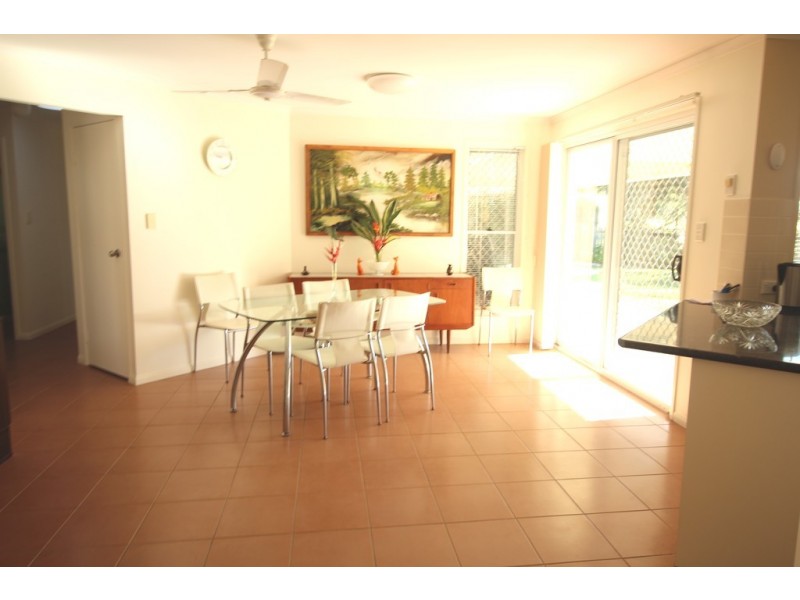 7 Leeward Place, Banksia Beach QLD 4507