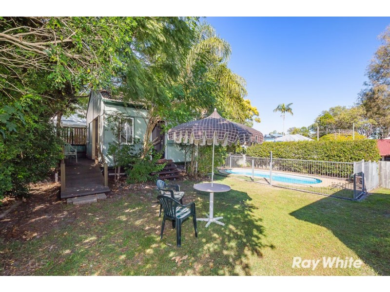 4 Foster Street, Bongaree QLD 4507