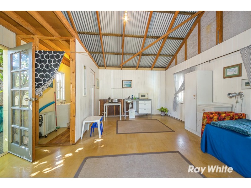 4 Foster Street, Bongaree QLD 4507