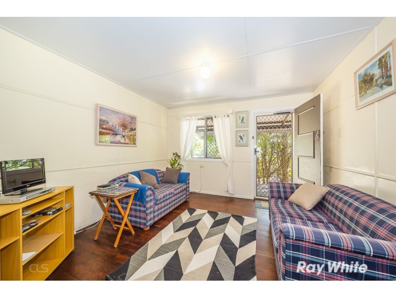 4 Foster Street, Bongaree QLD 4507
