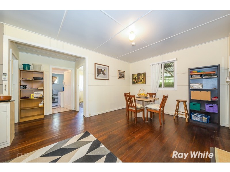 4 Foster Street, Bongaree QLD 4507