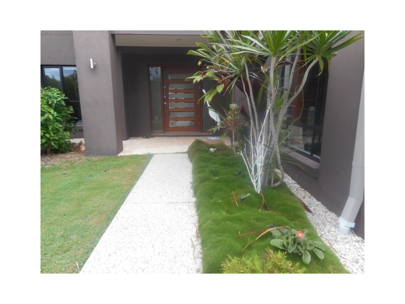 Sandstone Point QLD 4511