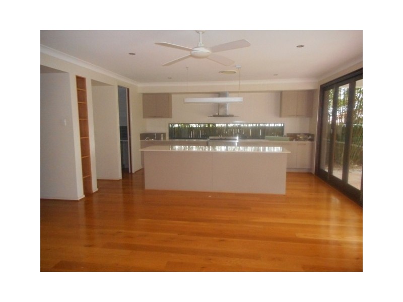 Sandstone Point QLD 4511