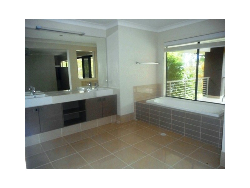 Sandstone Point QLD 4511