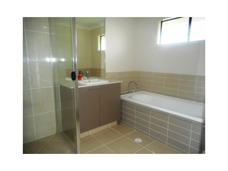 Sandstone Point QLD 4511