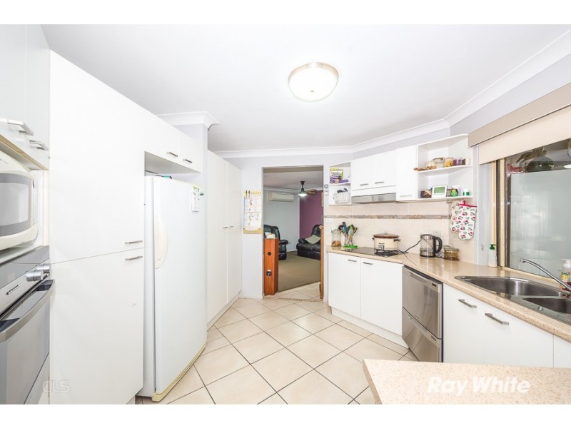 44 Lachlan Crescent, Sandstone Point QLD 4511