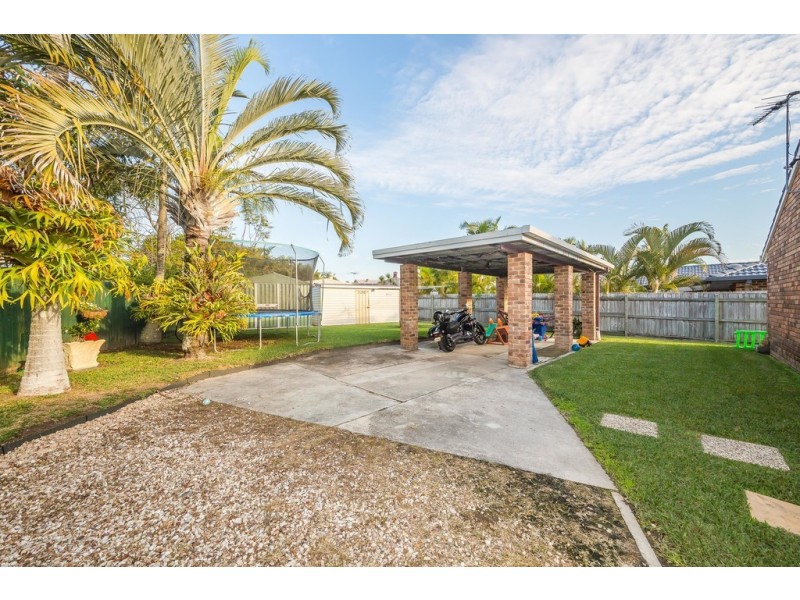 44 Lachlan Crescent, Sandstone Point QLD 4511