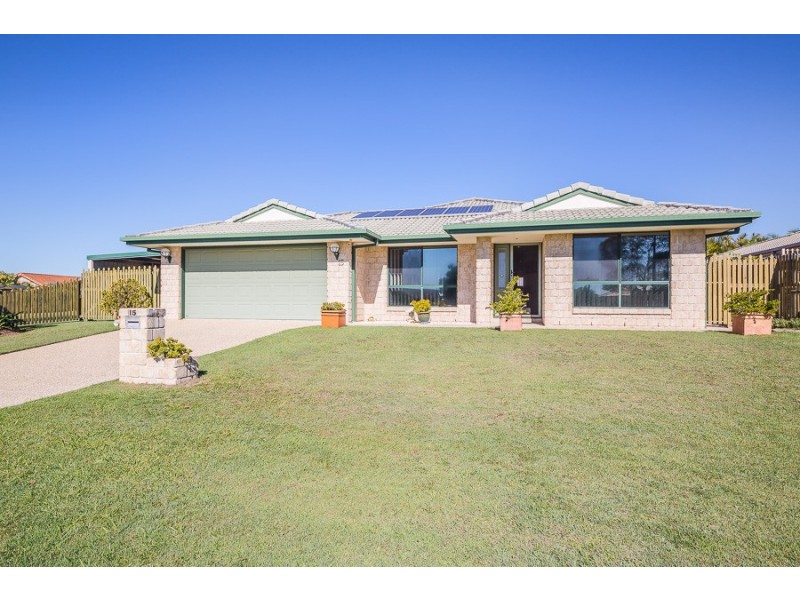 15 Queenscliff Court, Sandstone Point QLD 4511