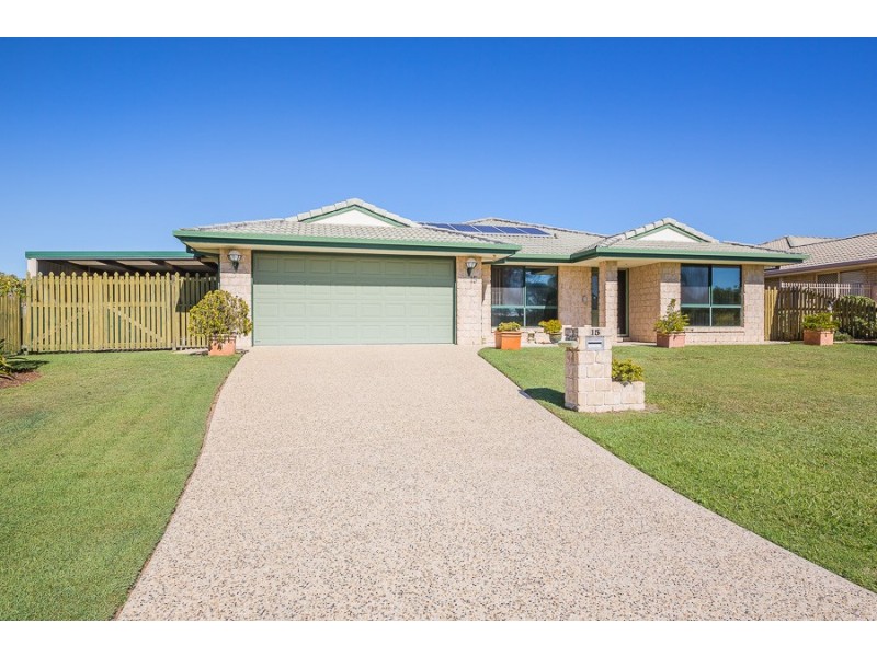 15 Queenscliff Court, Sandstone Point QLD 4511