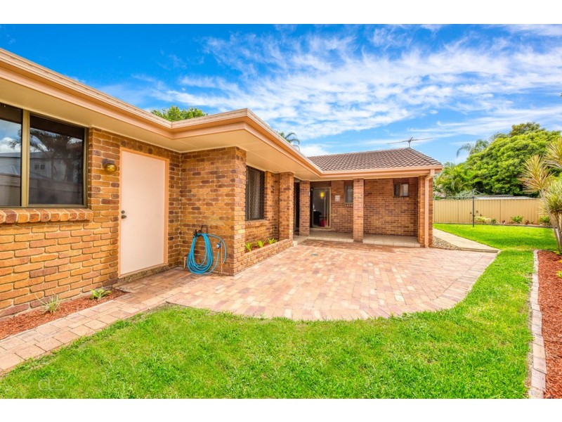35 Clark Terrace, Sandstone Point QLD 4511